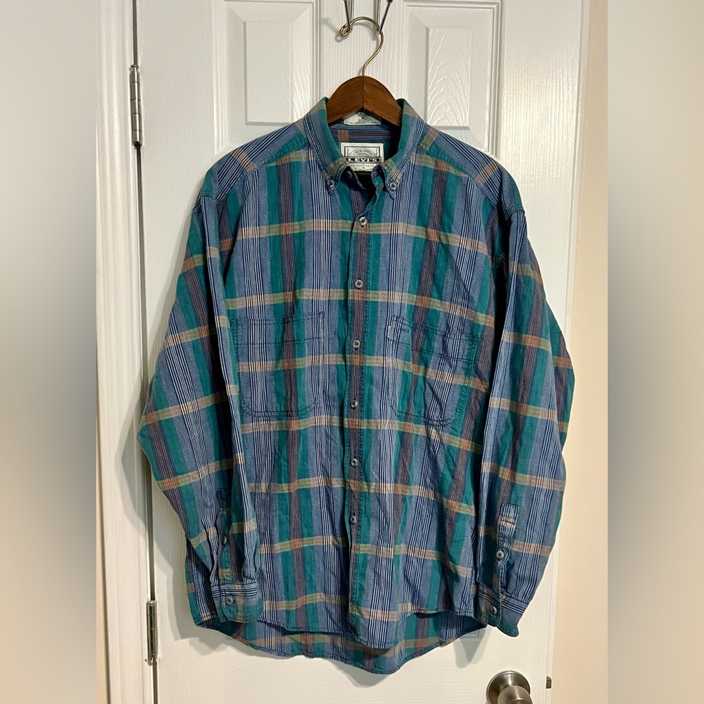 Levi’s Button Down Multicolor Plaid Shirt‎ Adult Size Medium Vintage